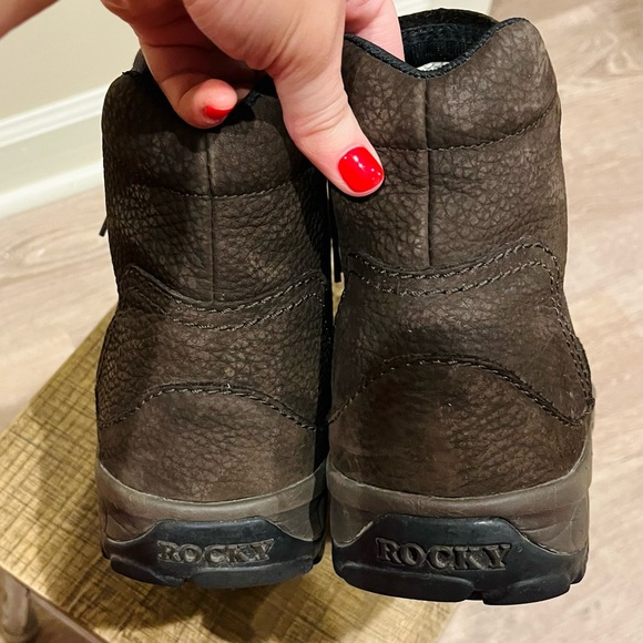 Men's Rocky Brown Leather Boots - Picture 8 of 10